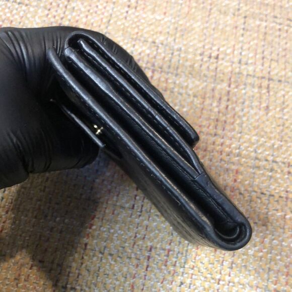 GUCCI GG Black Guccissima Bifold Wallet With Billfold & Coin Section - Picture 11 of 17